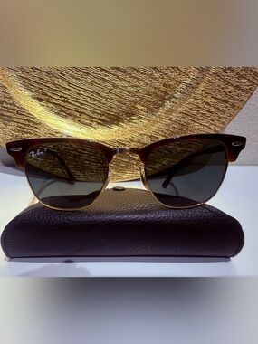 Ray-Ban Clubmaster Polarized Sunglasses RB3016 Tortoise Frame